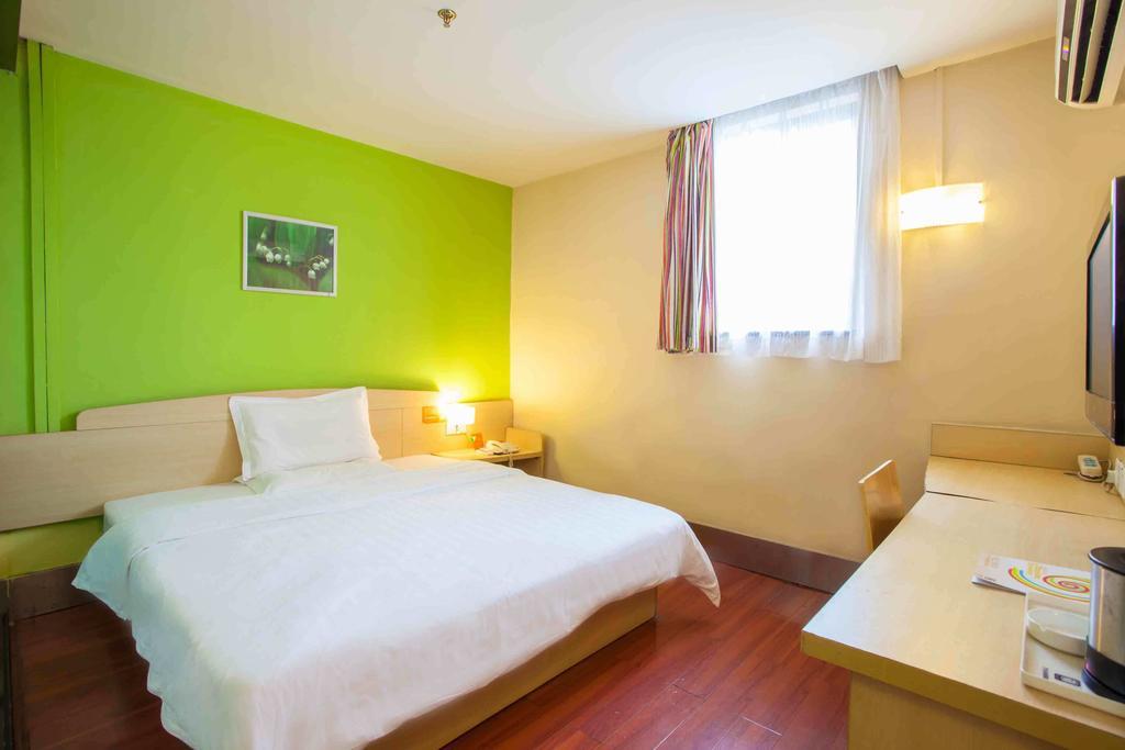 7Days Inn Guangzhou Xinshi Room photo